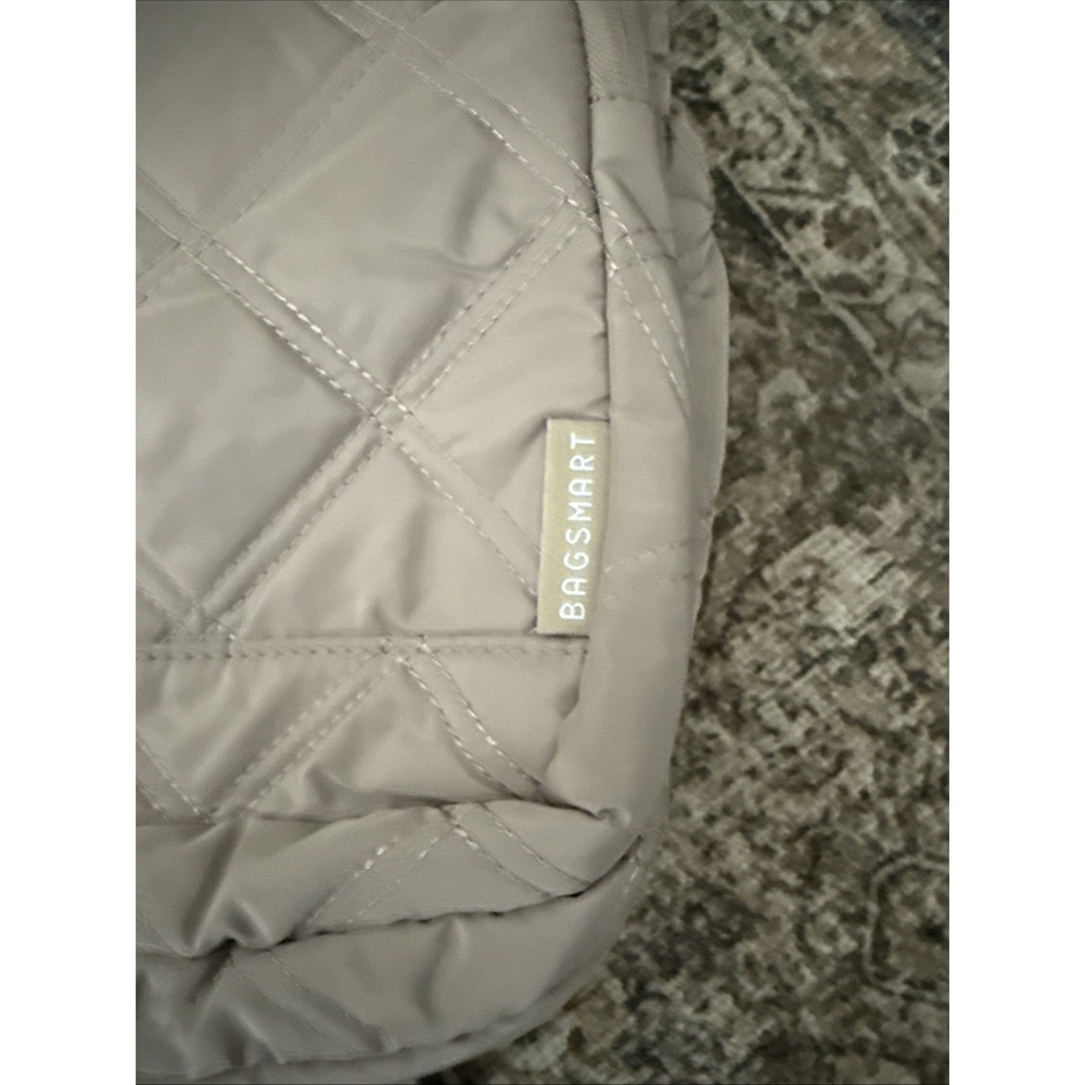 Bagsmart Beige Tan Nylon Quilt Backpack Purse Organizer Laptop Sleeve New NWOT - Picture 2 of 4